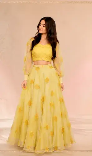 haldi outfit
